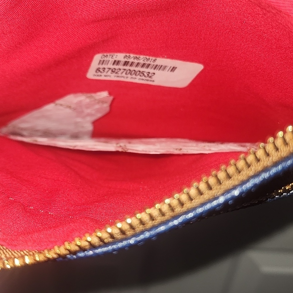 NWOT Houston Texans Dooney & Bourke Three Pocket Braided Leather Pull Crossbody - Picture 3 of 8
